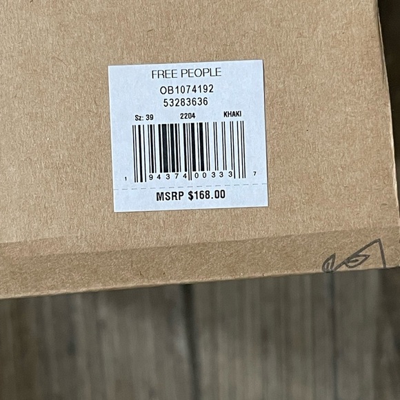 Free People Vale Boot Sandals in khaki - Picture 9 of 9